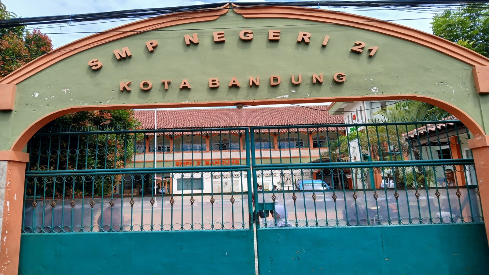 Gerbang Utama Sekolah