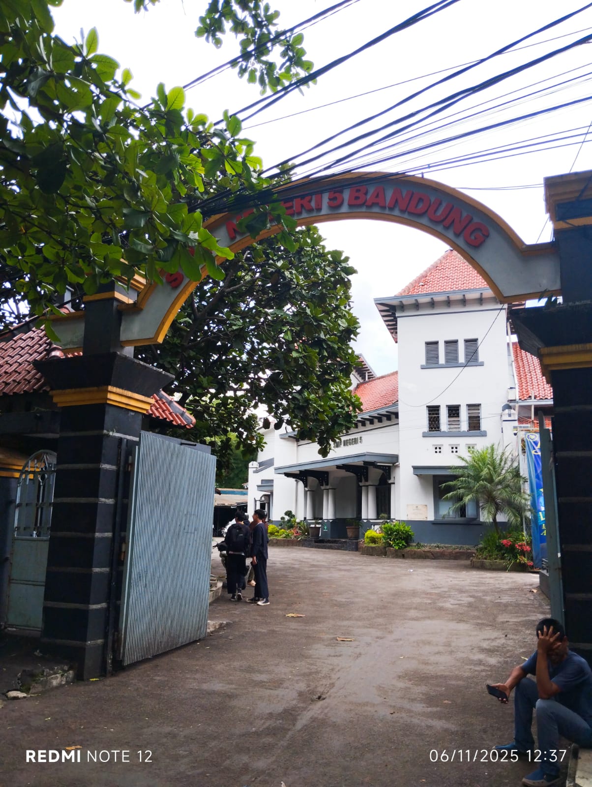 Gerbang Utama Sekolah