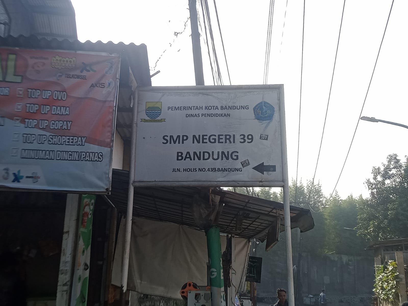 Plang Depan SMPN 39 Bandung
