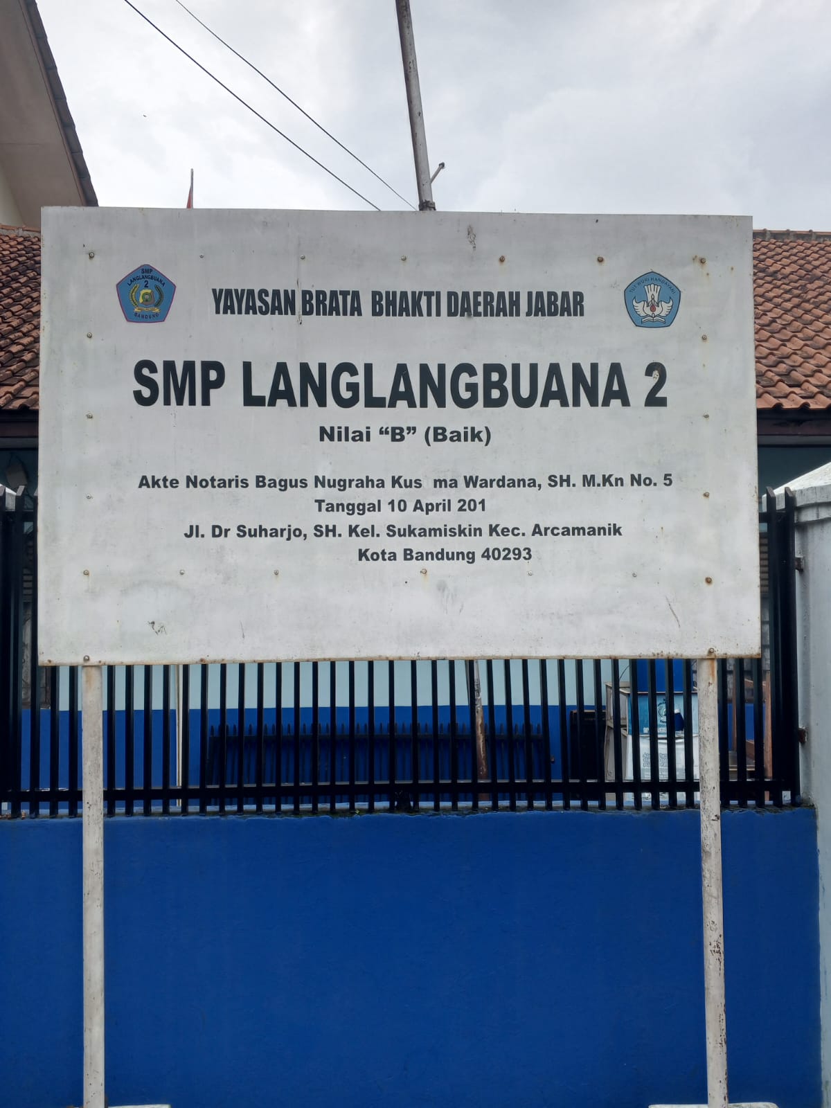 Foto plang sekolah