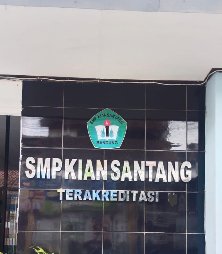 plang sekolah