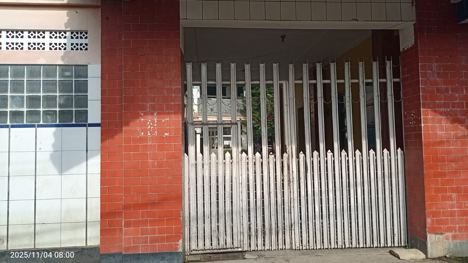 GERBANG UTAMA SEKOLAH