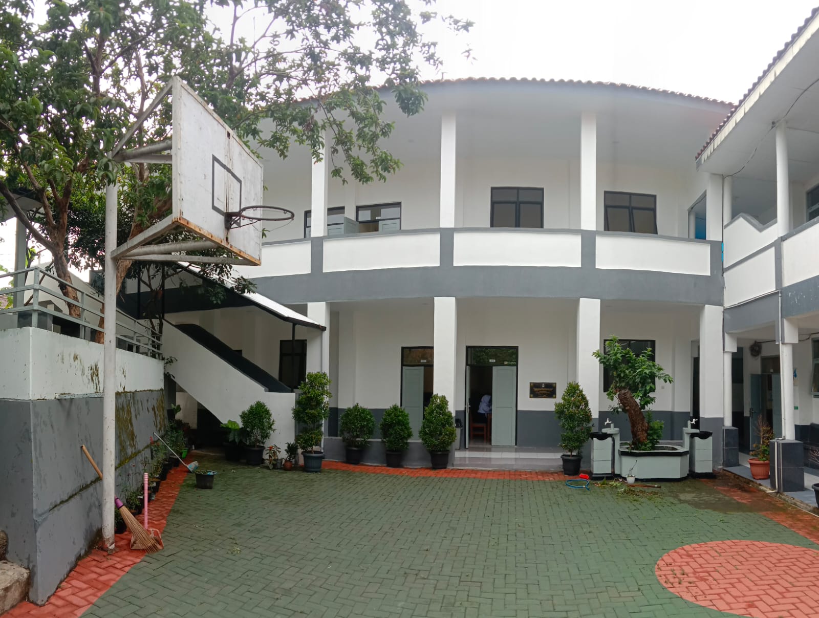 Gedung Utama Sekolah