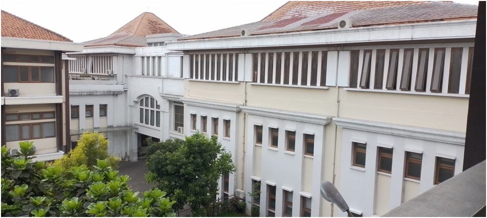 Gedung Utama SMPK1 Bina Bakti Sebagian dari Sisi Dalam