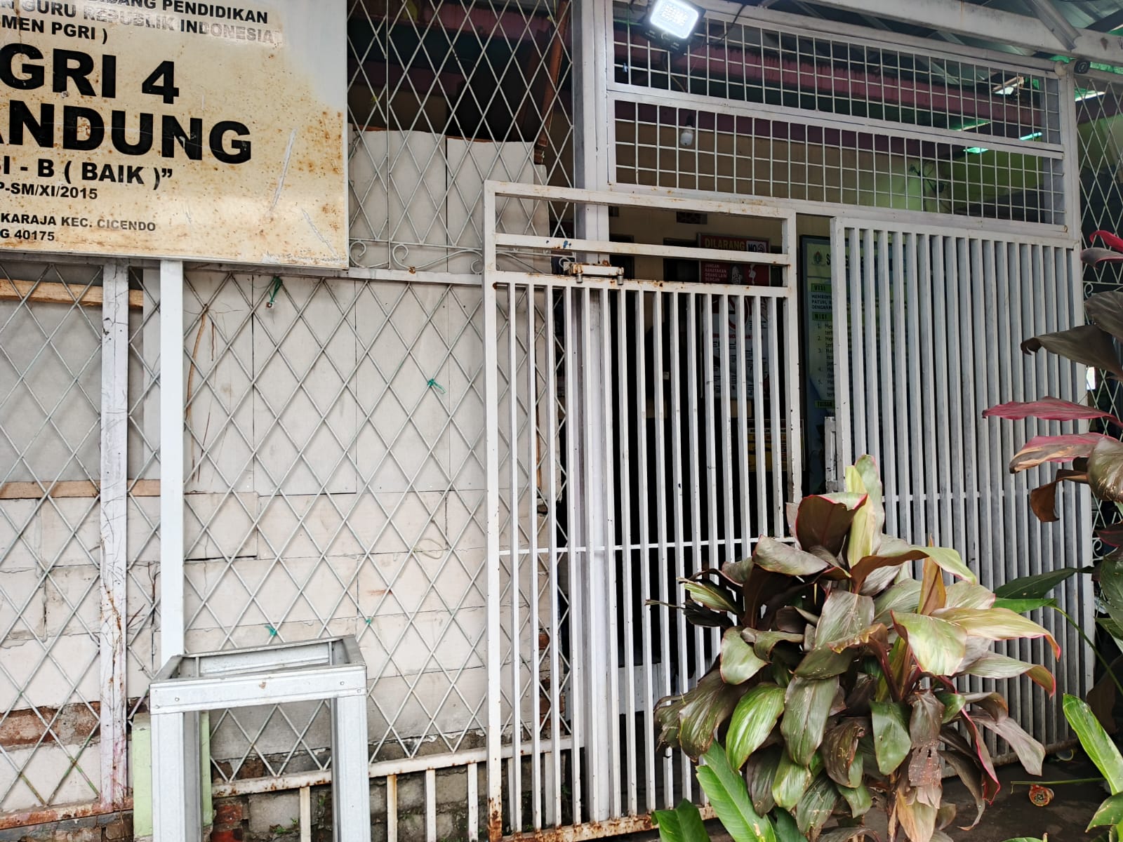 Gerbang Utama Sekolah