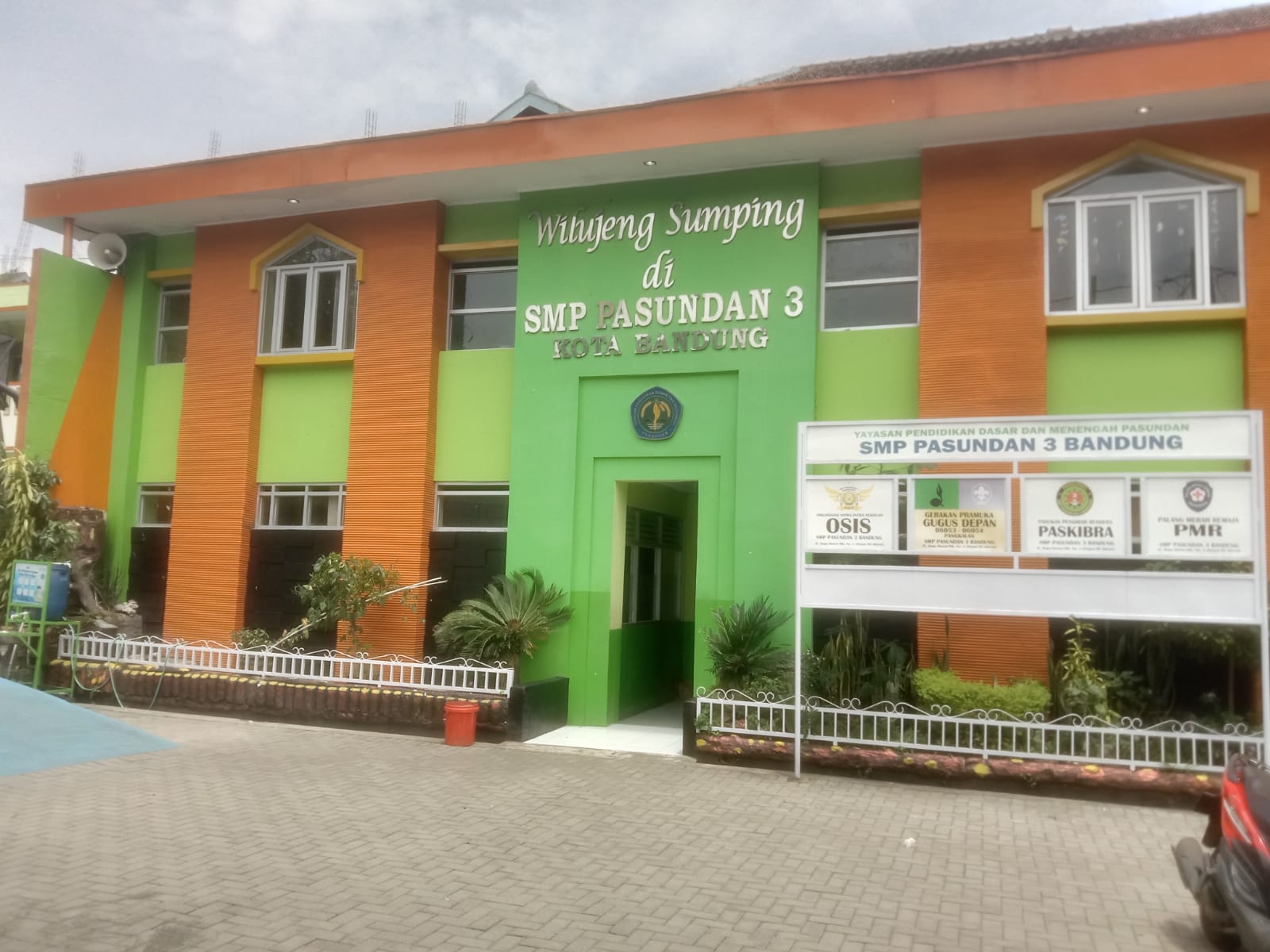 Foto Gedung Utama Sekolah