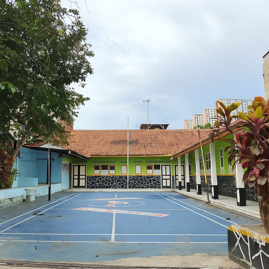 GEDUNG UTAMA SEKOLAH