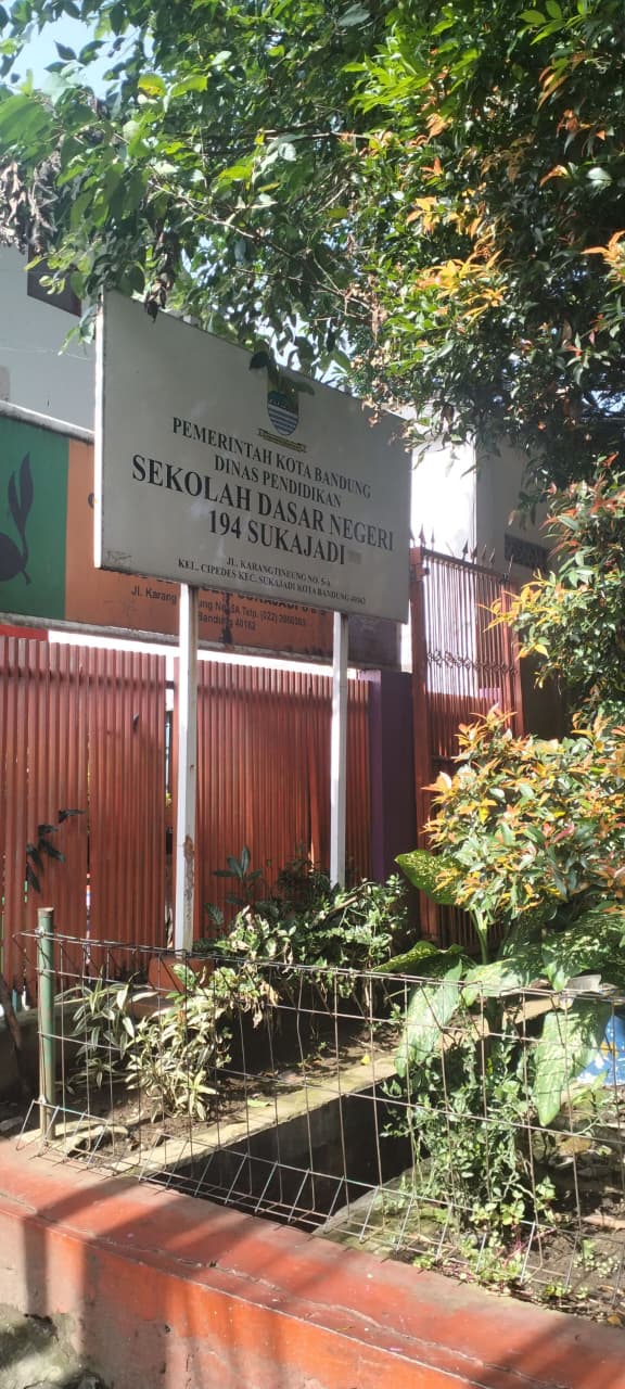 Plang Sekolah