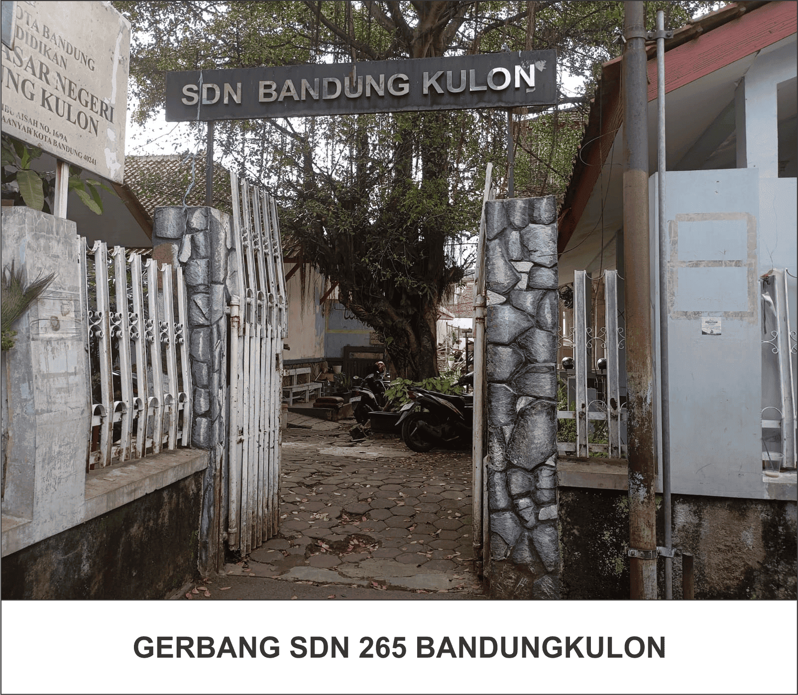 Gerbang Utama Sekolah