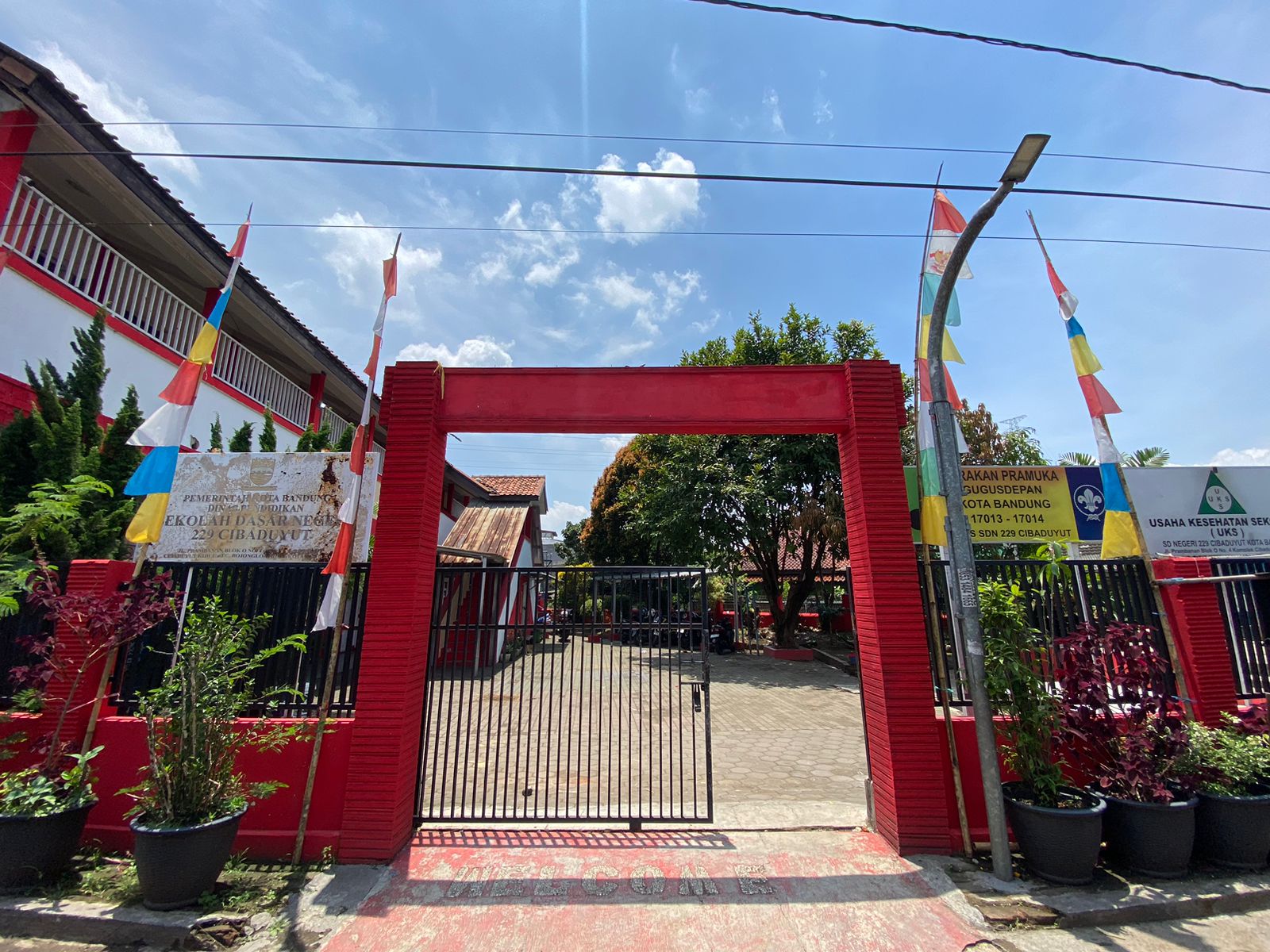 Gerbang Utama Sekolah