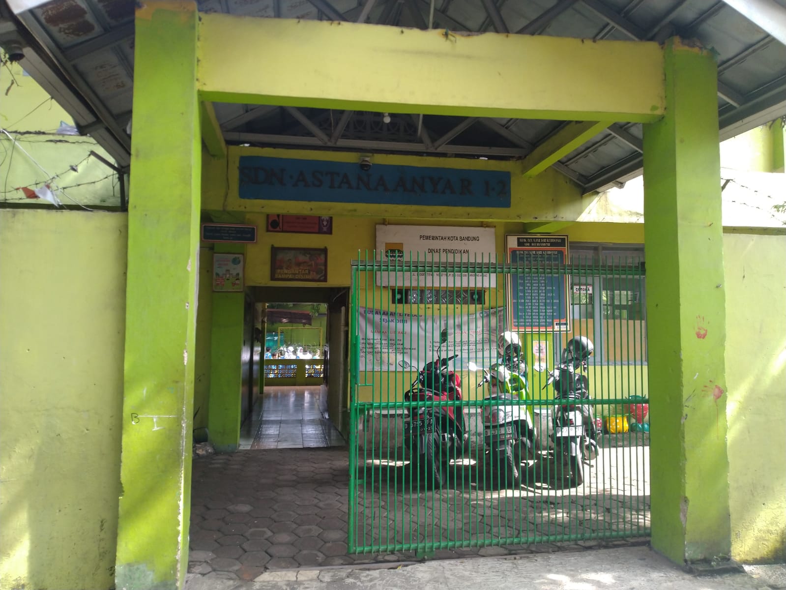 Gerbang Utama Sekolah