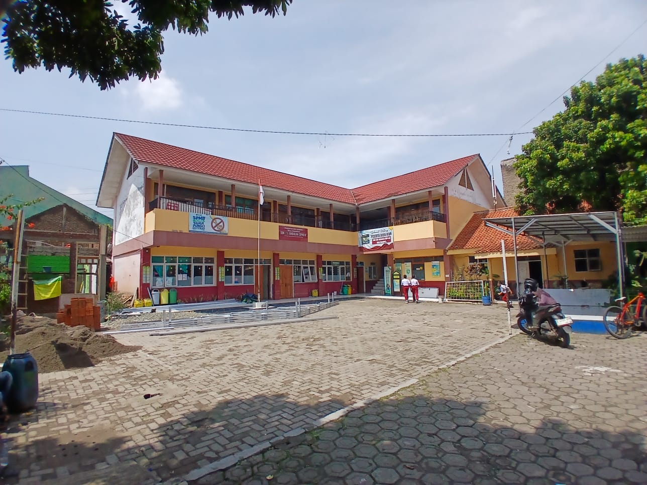 Gedung Utama Sekolah