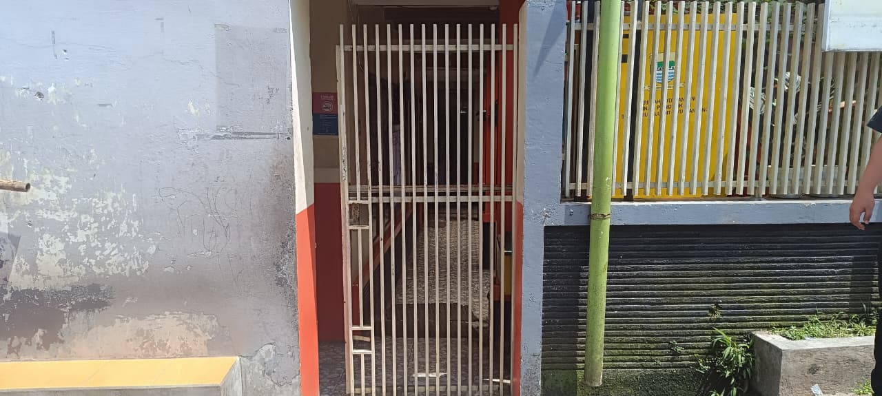 GERBANG UTAMA SEKOLAH