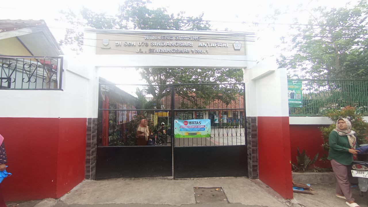 Gapura Sekolah