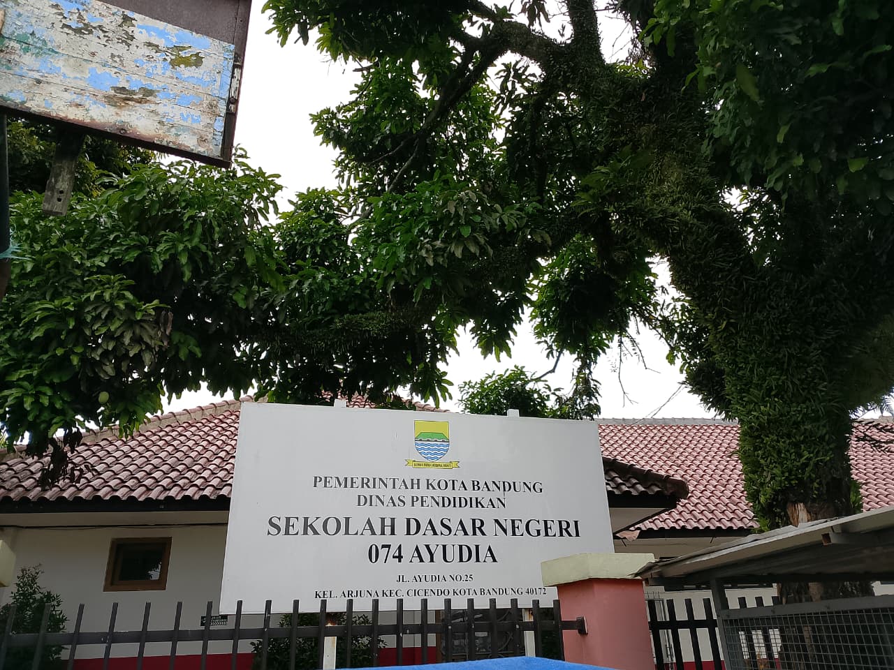 Plang Sekolah