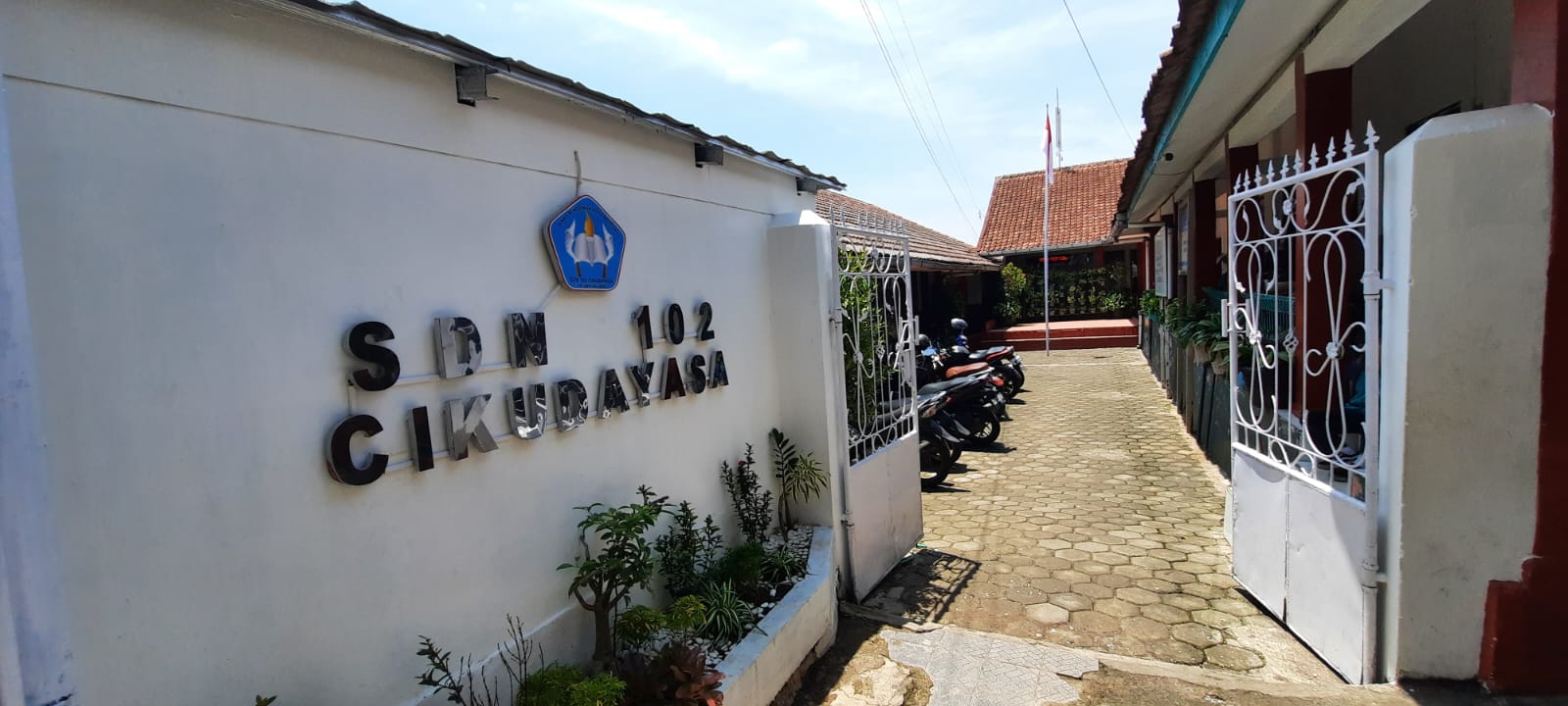 Gerbang Utama Sekolah