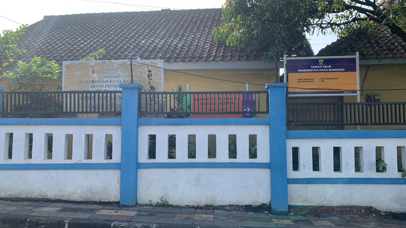 Plang Sekolah