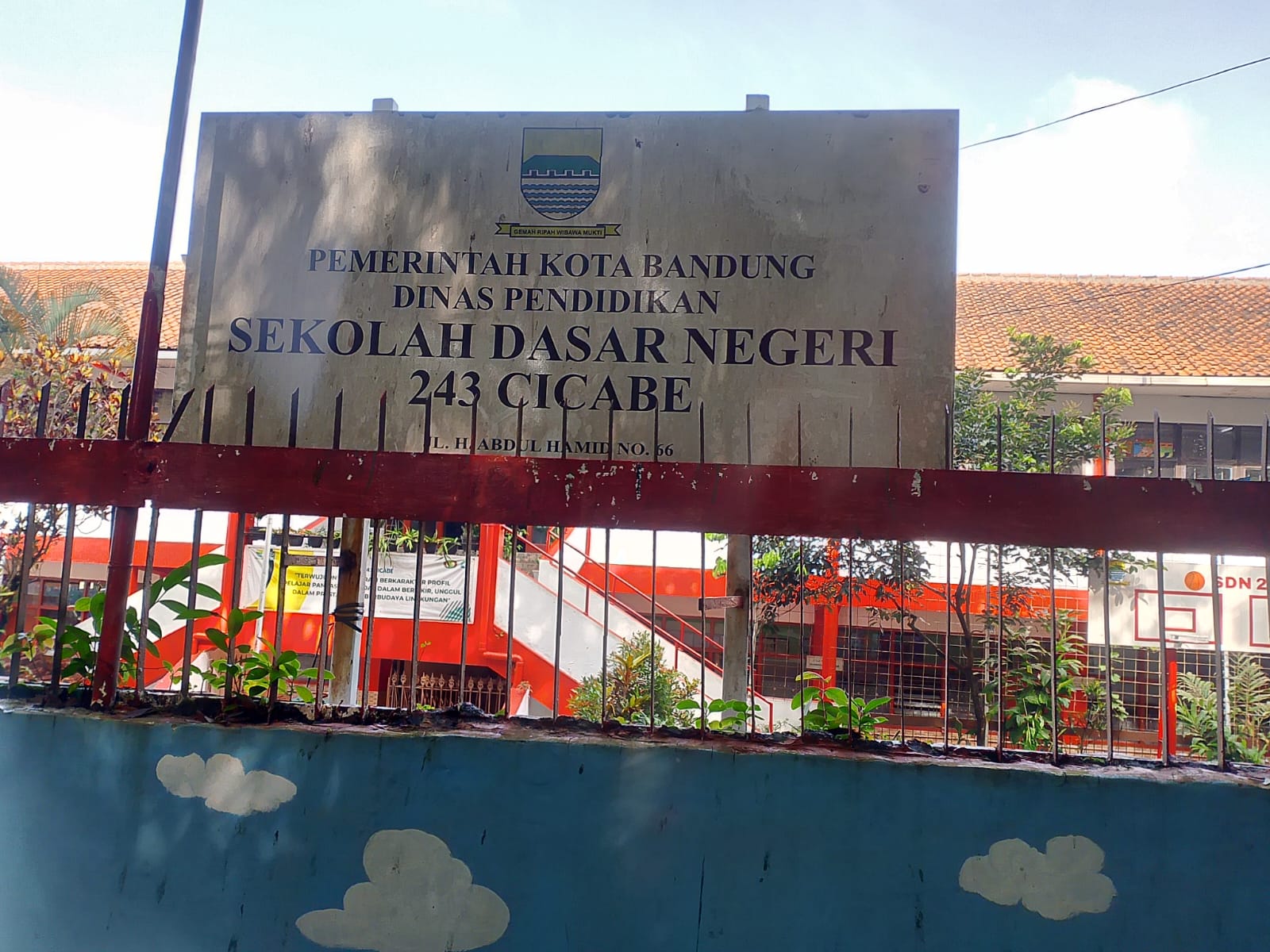 Plang Sekolah