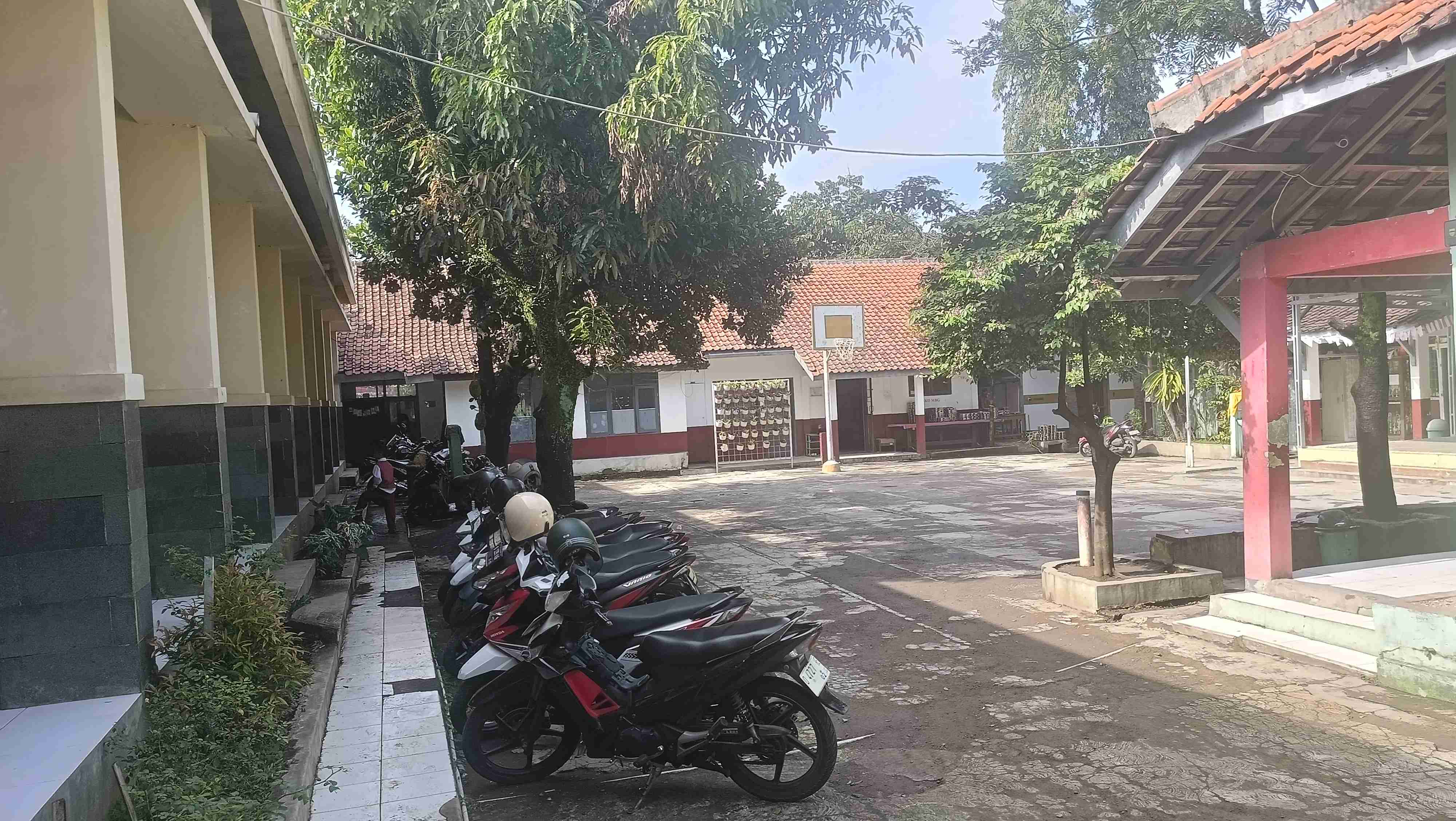 Gedung SDN 198 Mekarjaya