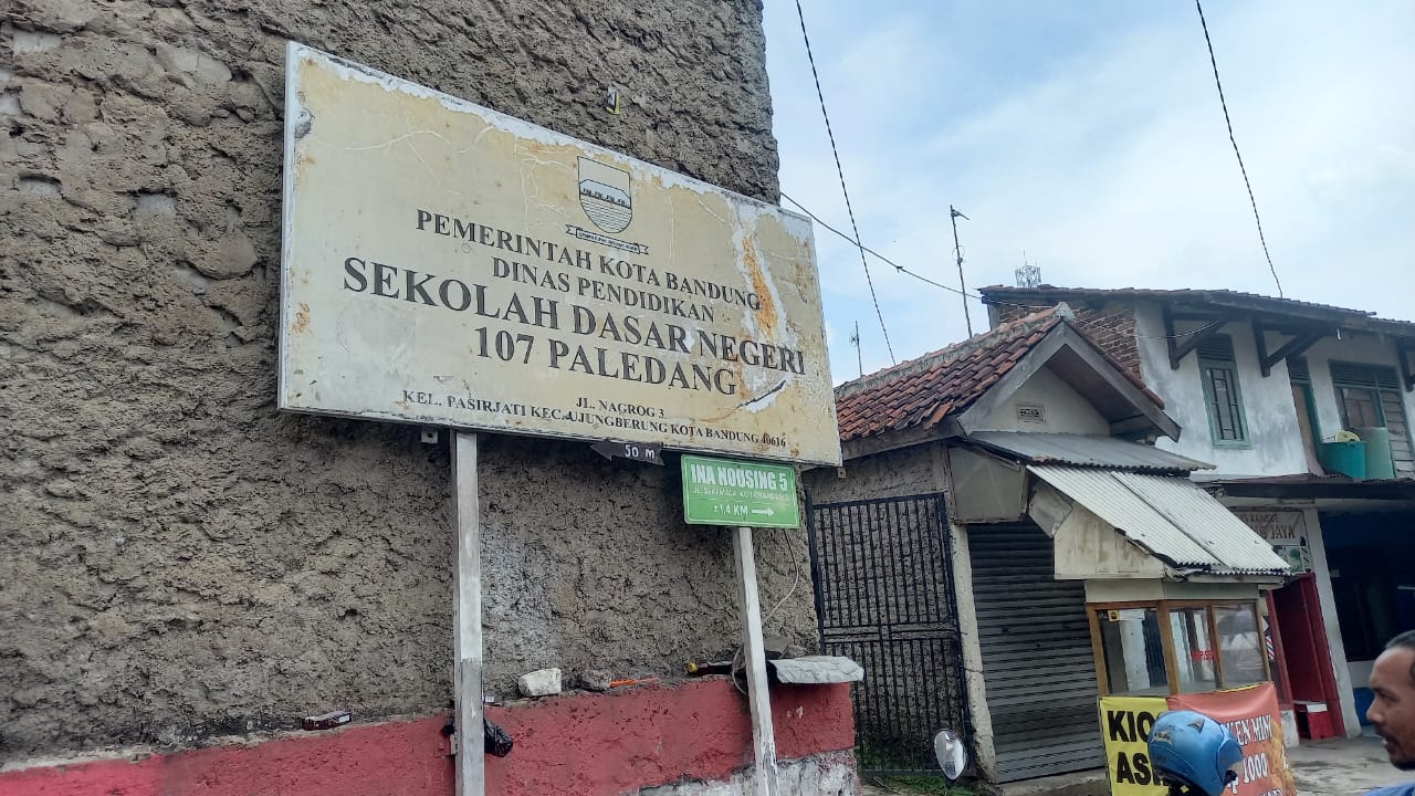 Plang Sekolah