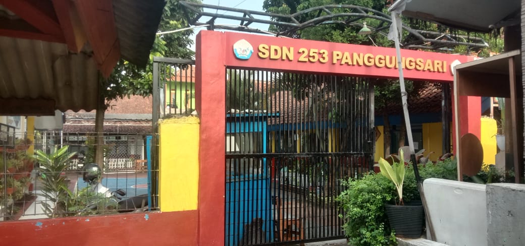 Gerbang Utama Sekolah