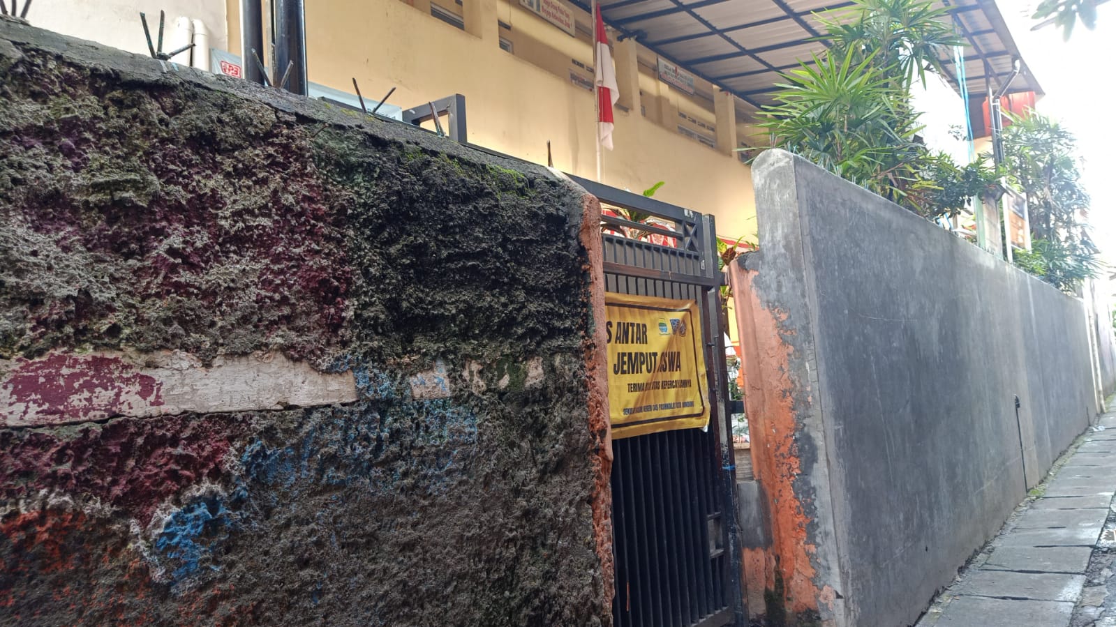 Gerbang Utama Sekolah