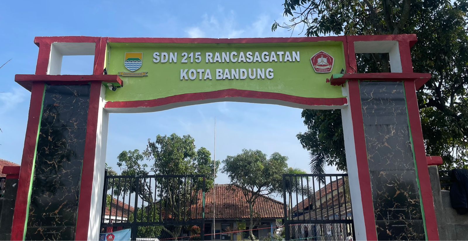 Gerbang Utama Sekolah