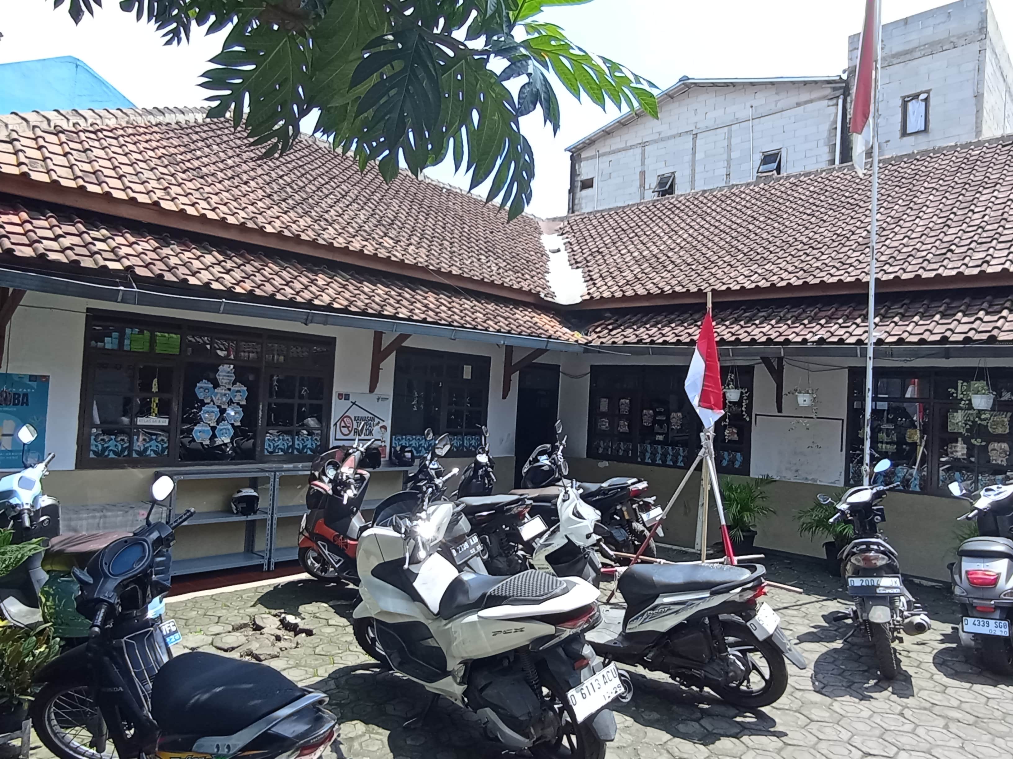 Foto Gedung Utama Sekolah A