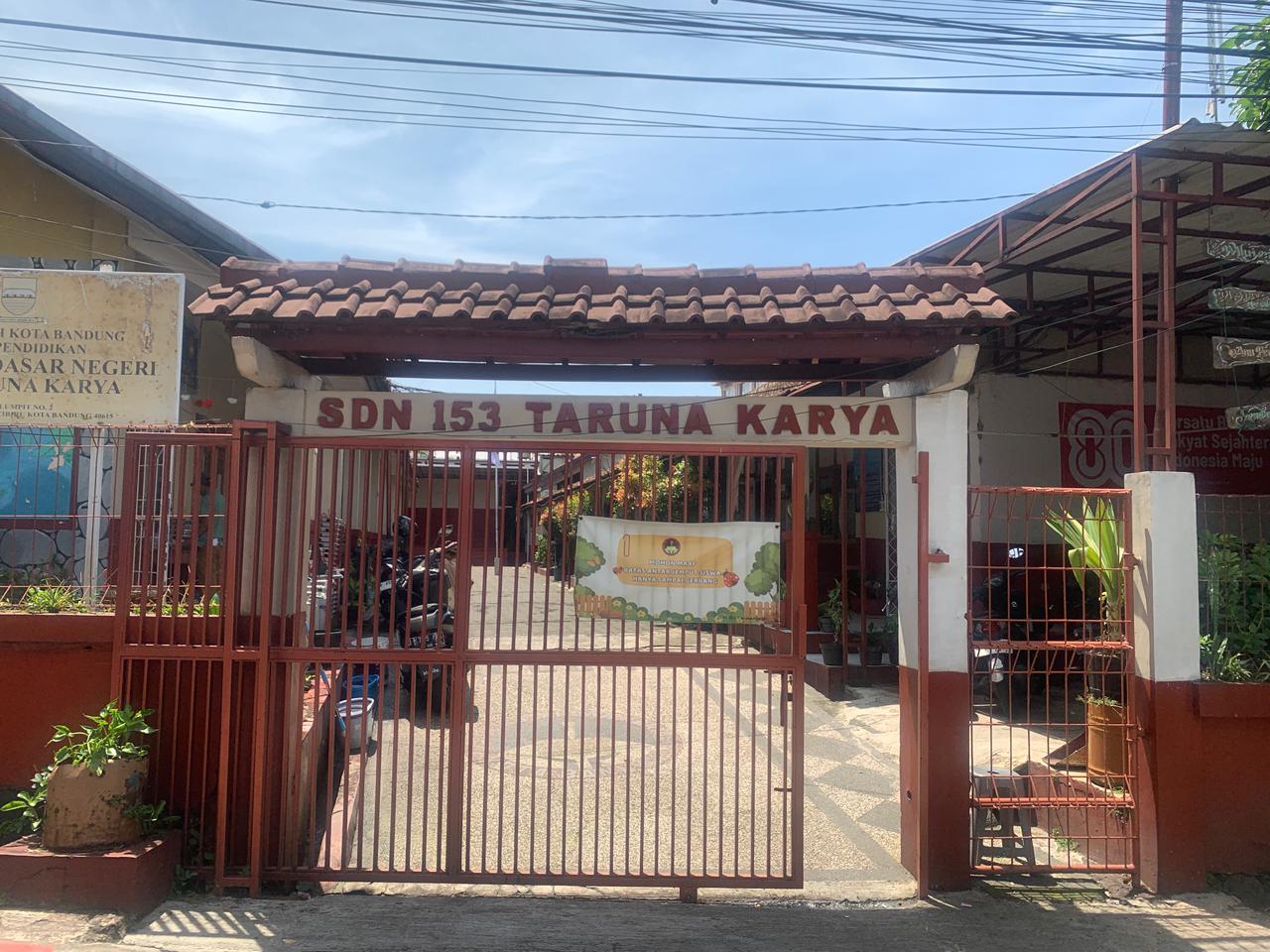 Gerbang Utama Sekolah