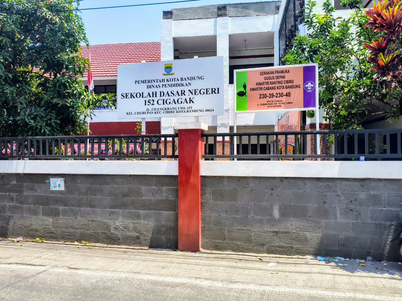 Plang Sekolah