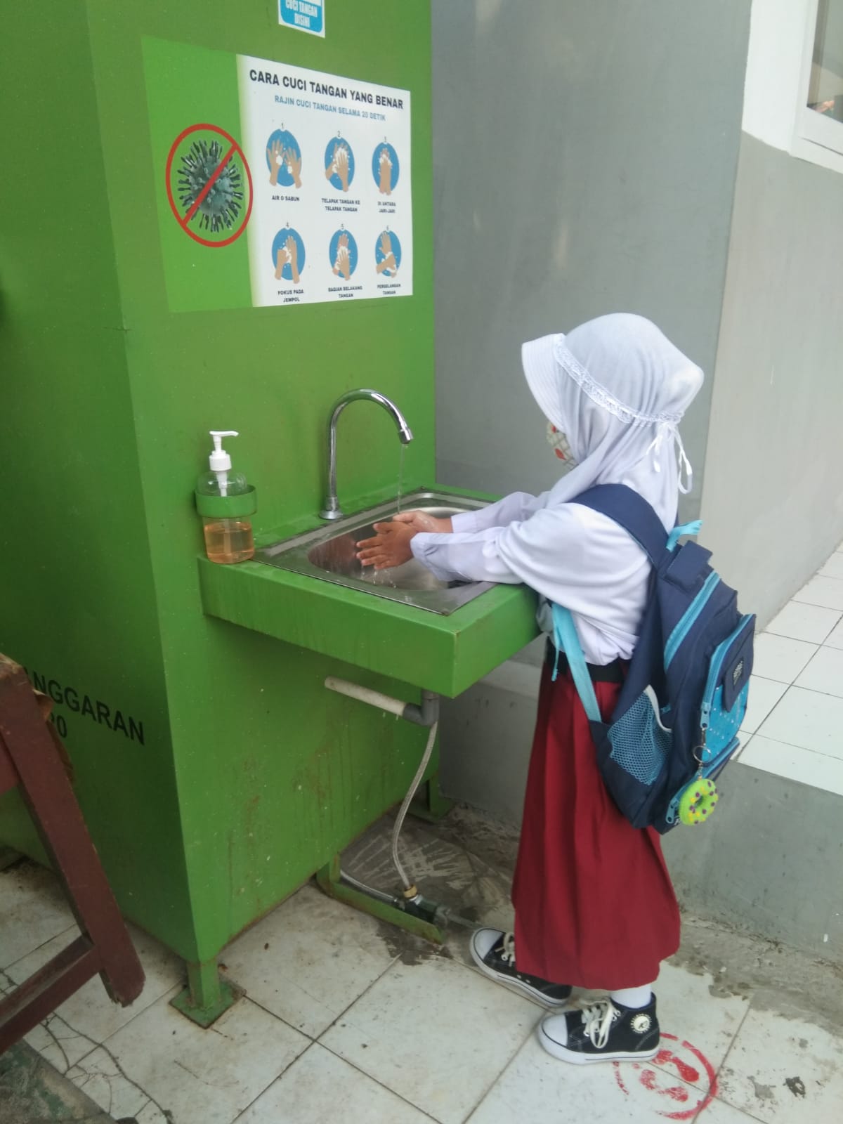 Cuci tangan sebelum masuk sekolah, PTMT