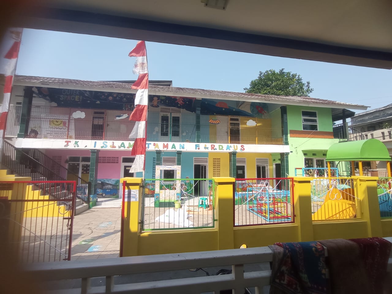 GEDUNG UTAMA TK ISLAM TAMAN FIRDAUS