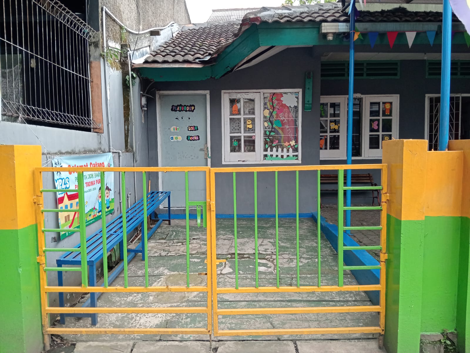 Gerbang Utama Sekolah