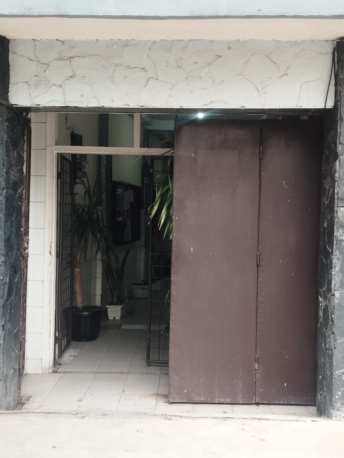 Gerbang Sekolah Bala Keselamatan Bandung