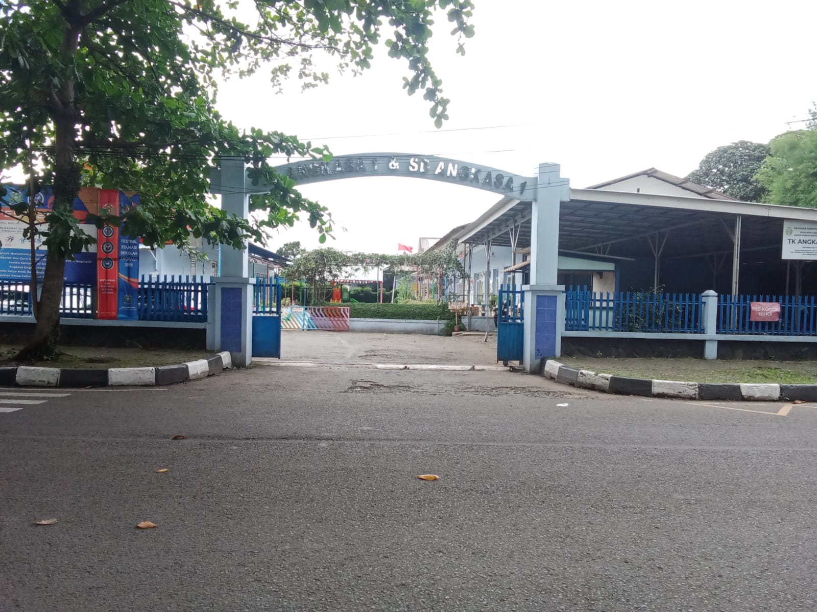 Gerbang Utama Sekolah