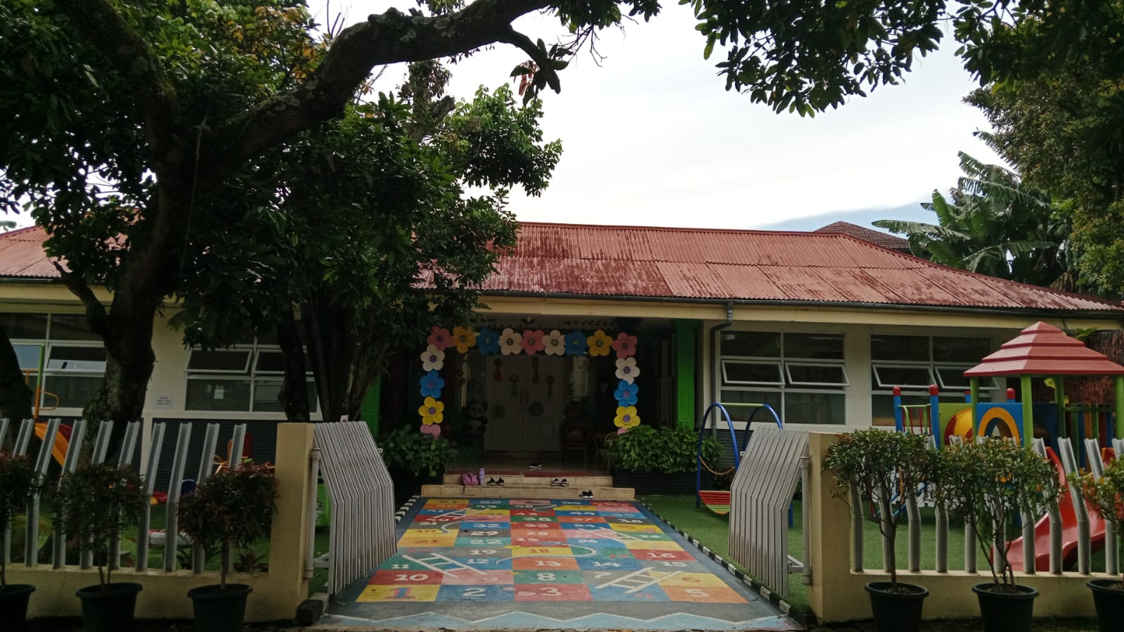 Foto Gedung Utama TK Darul Hikam