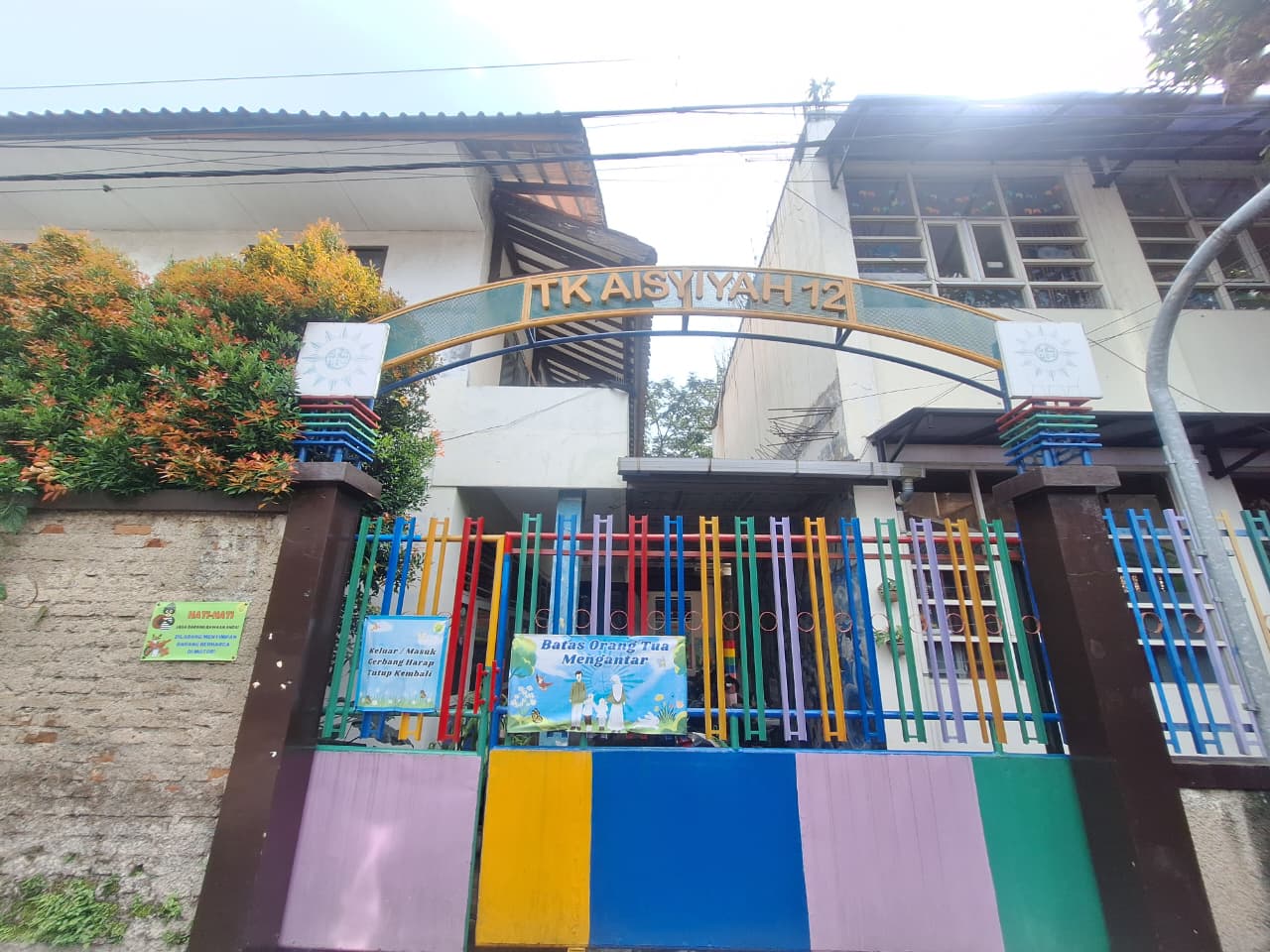 GERBANG SEKOLAH