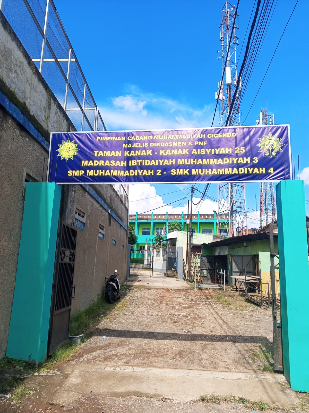 Gerbang Utama TK AISYIYAH 25