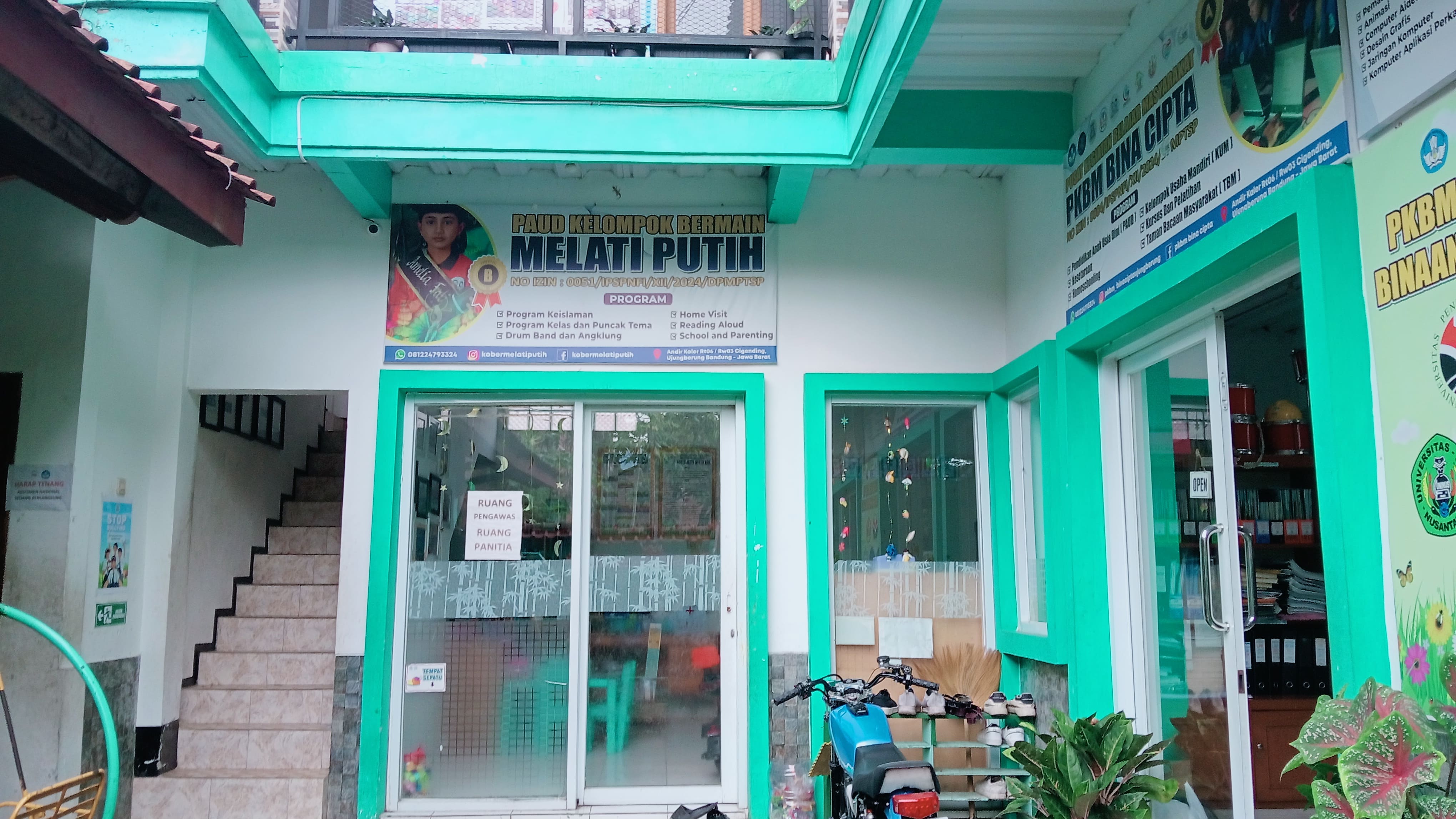 gedung utama sekolah