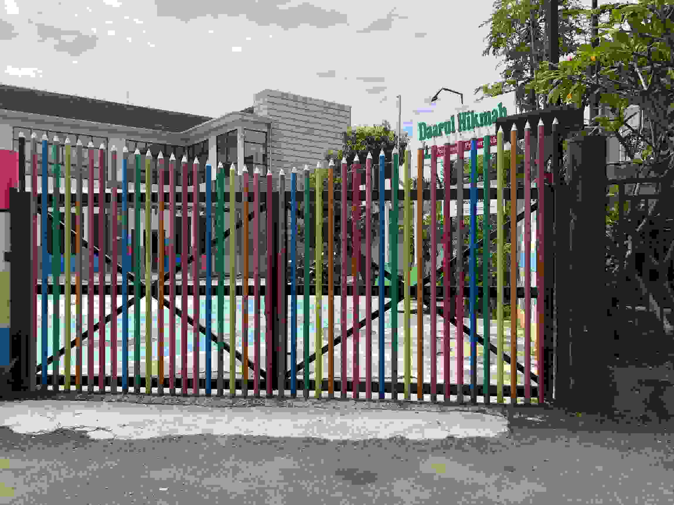Gerbang Sekolah KB Daarul Hikmah