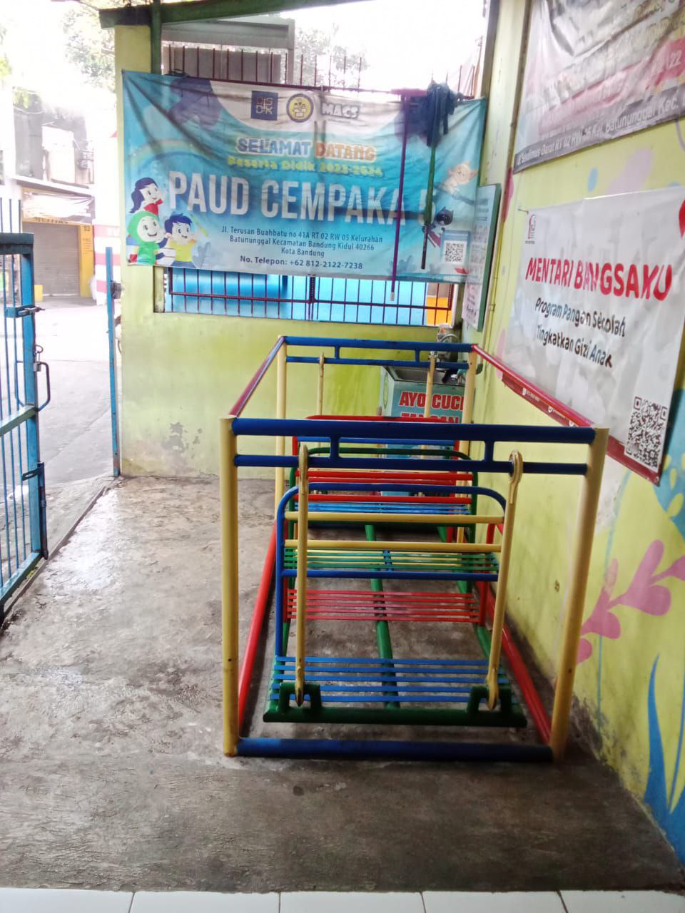 gerbang sekolah