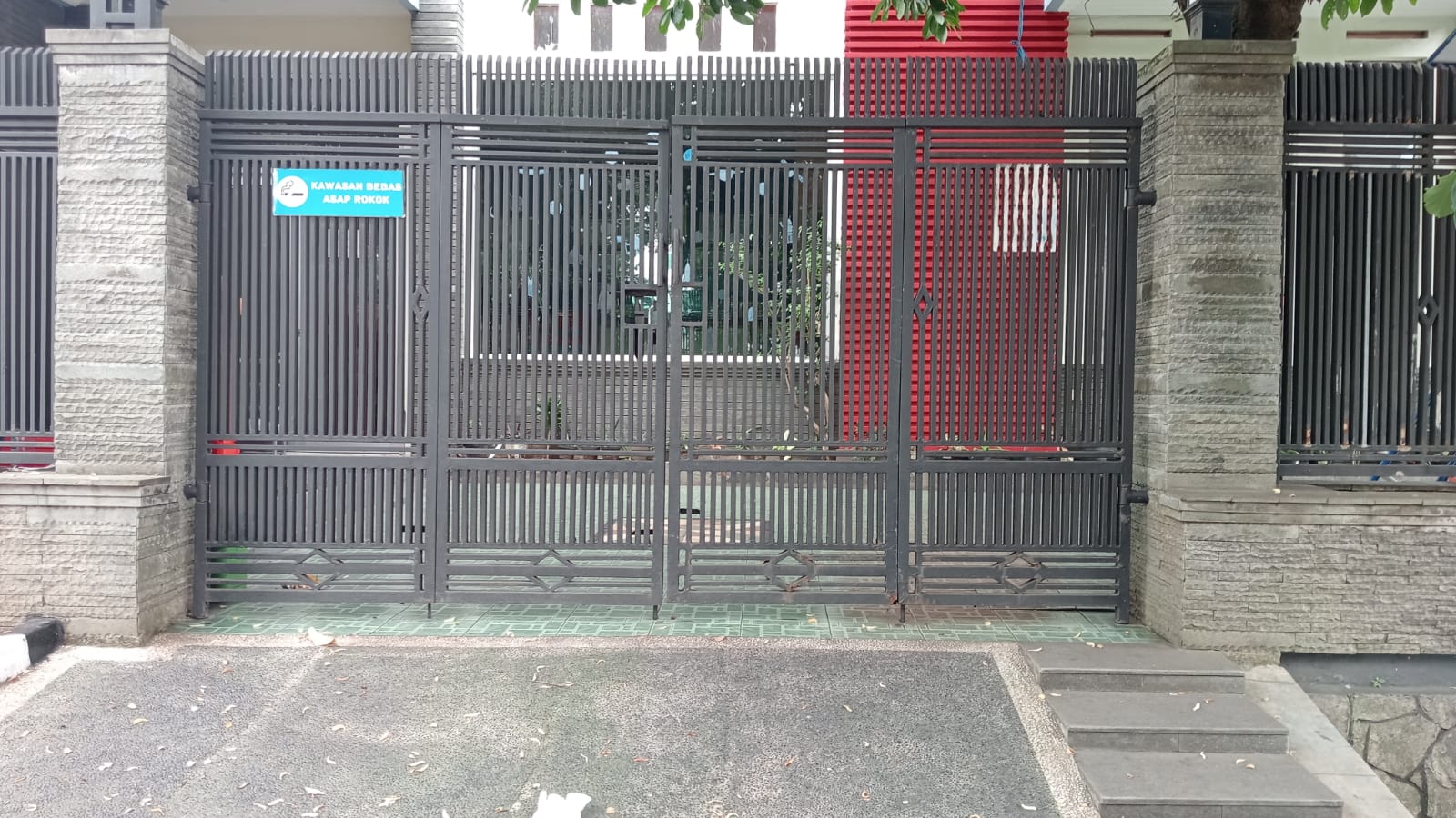 Gerbang Utama Sekolah