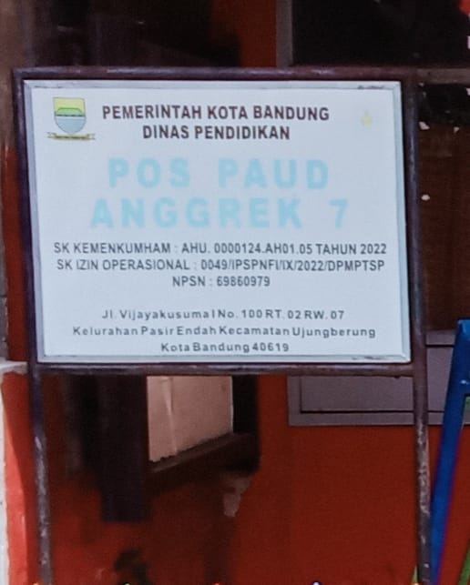 Plang nama Sekolah POS PAUD ANGGREK 7