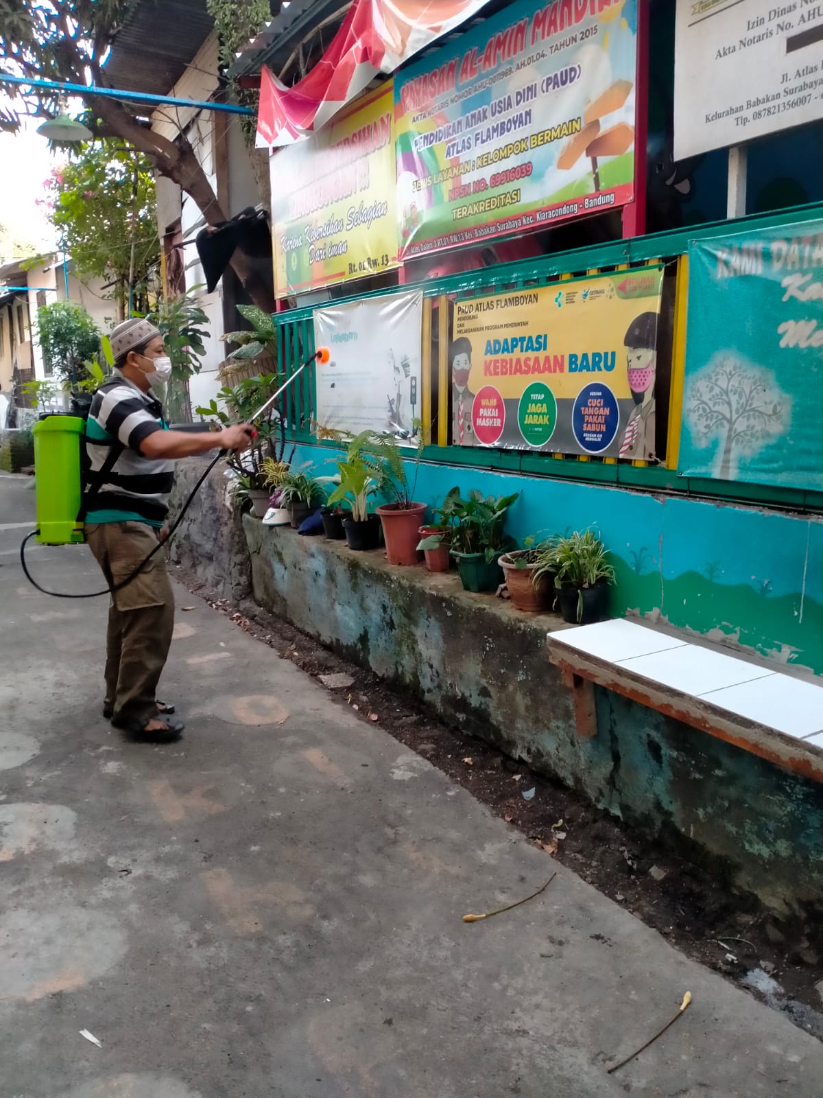 Foto Gerbang Sekolah