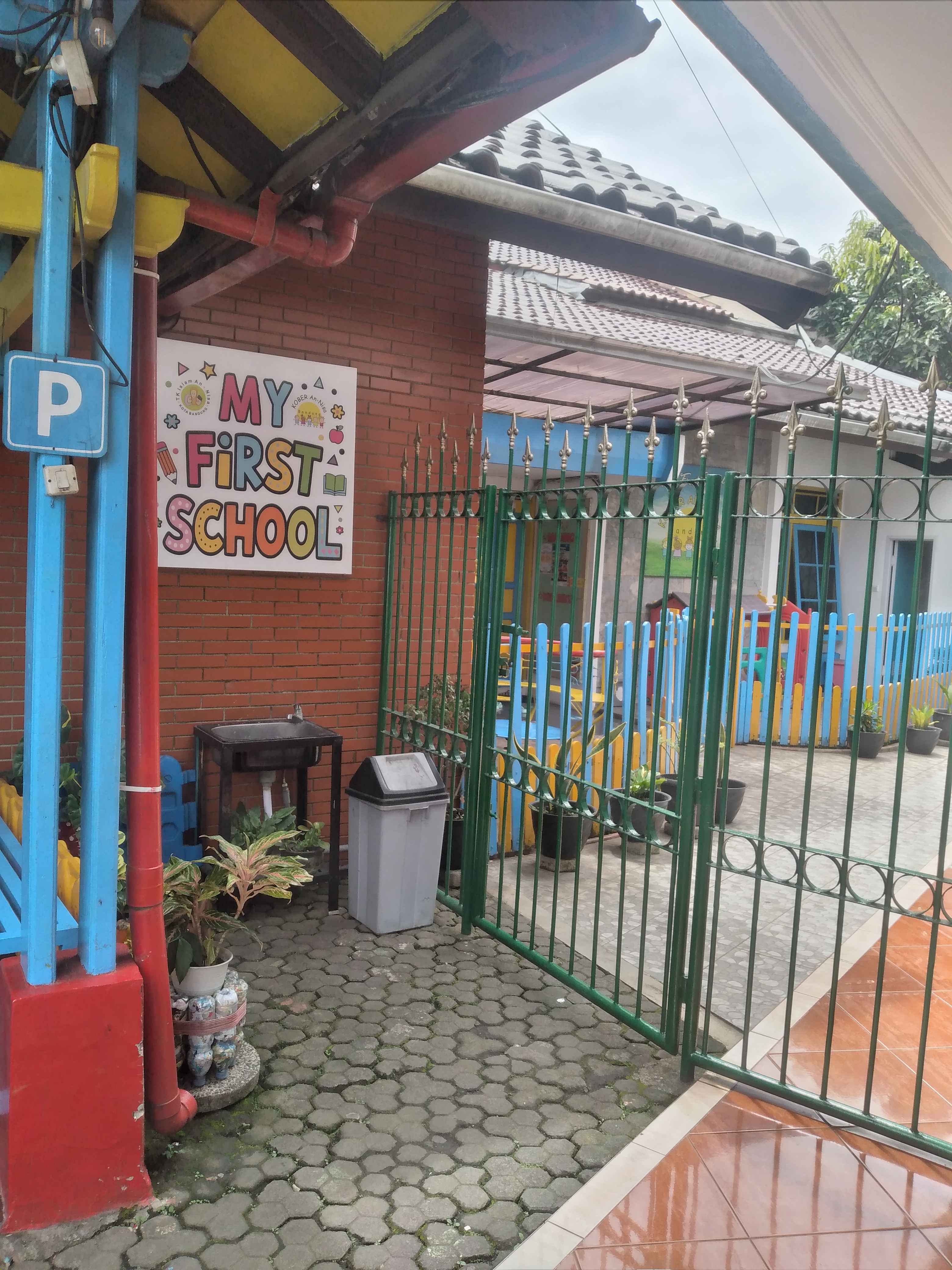 Foto Gedung Utama sekolah