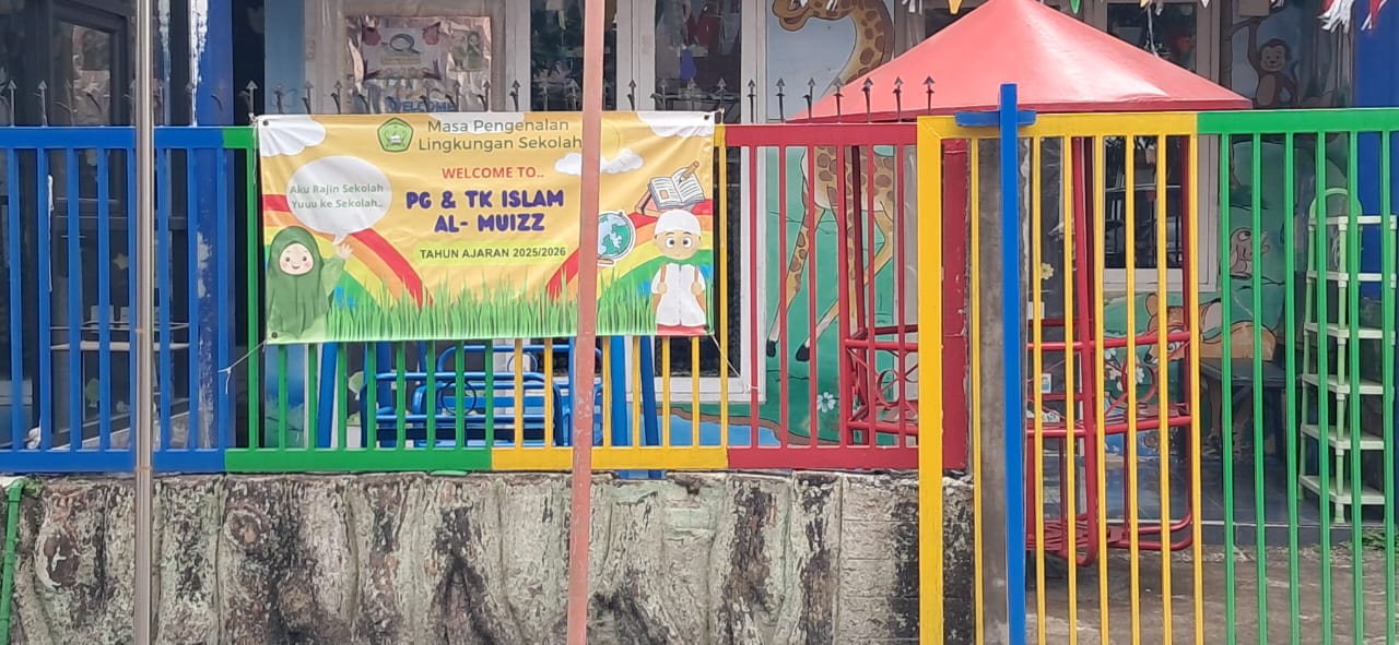 Foto Kegiatan C : Pagar Sekolah