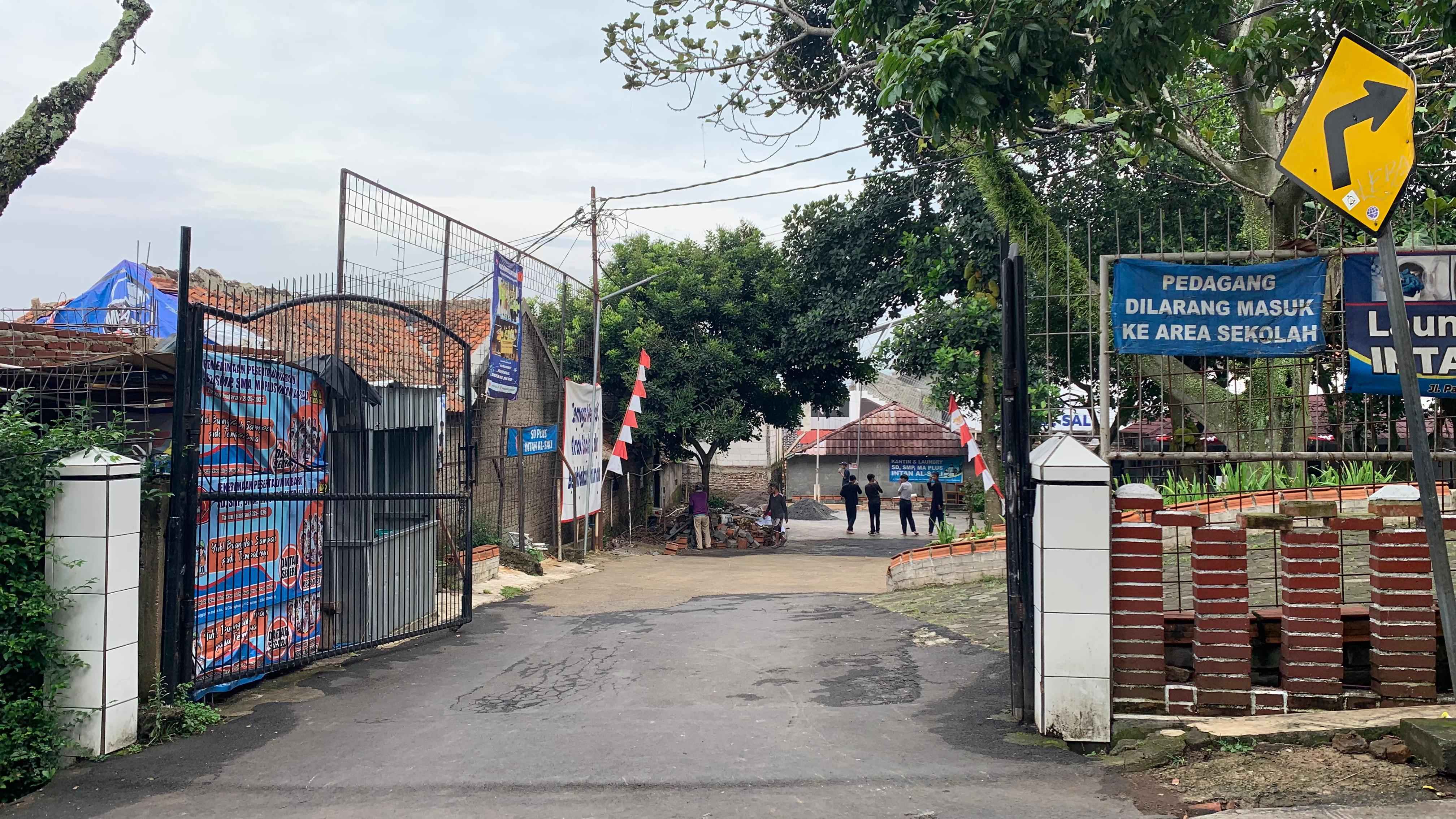 Gerbang Utama Sekolah