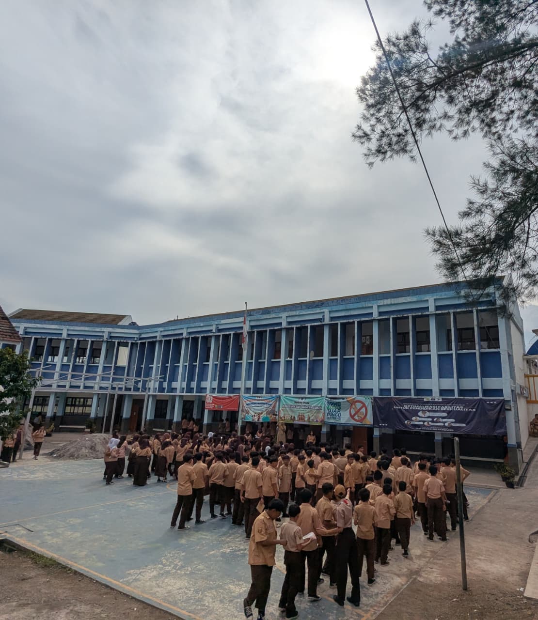 Gedung Utama Sekolah