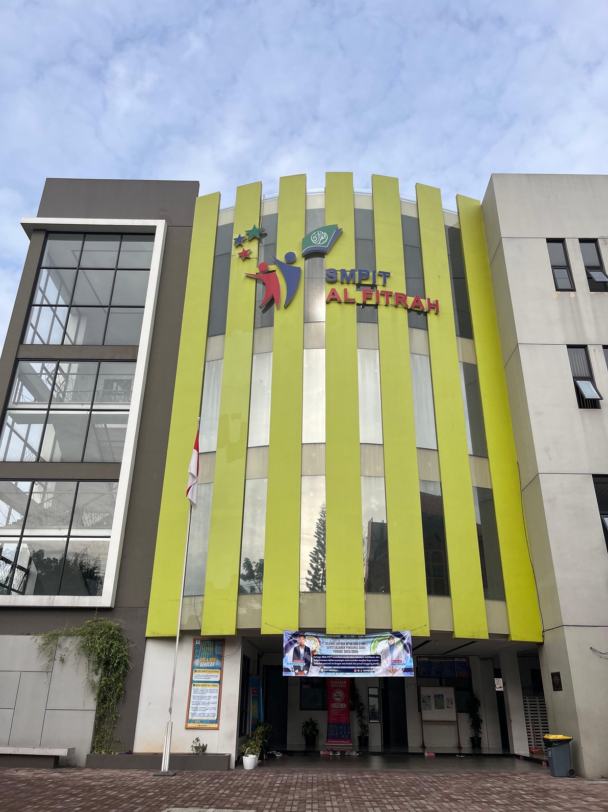 Gedung Utama Sekolah