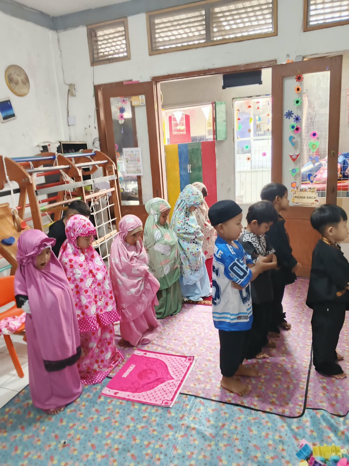Praktek Sholat Kelas A1